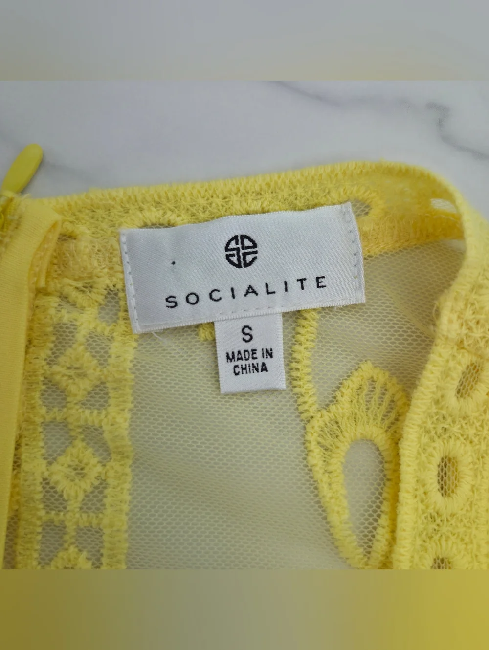 Socialite Yellow Floral Lace V-Neck Mini Dress Size Small - Picture 16 of 16